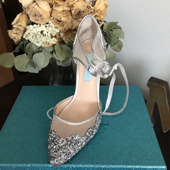 Betsy Johnson Bestsy Blue Bridal shoes - Picture 2 of 3